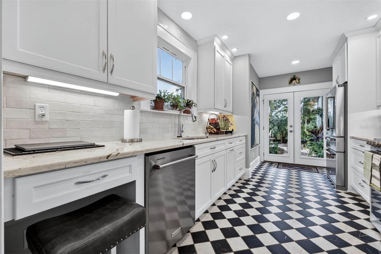 2651 3rd Avenue N, Saint Petersburg, FL 33713 Photo