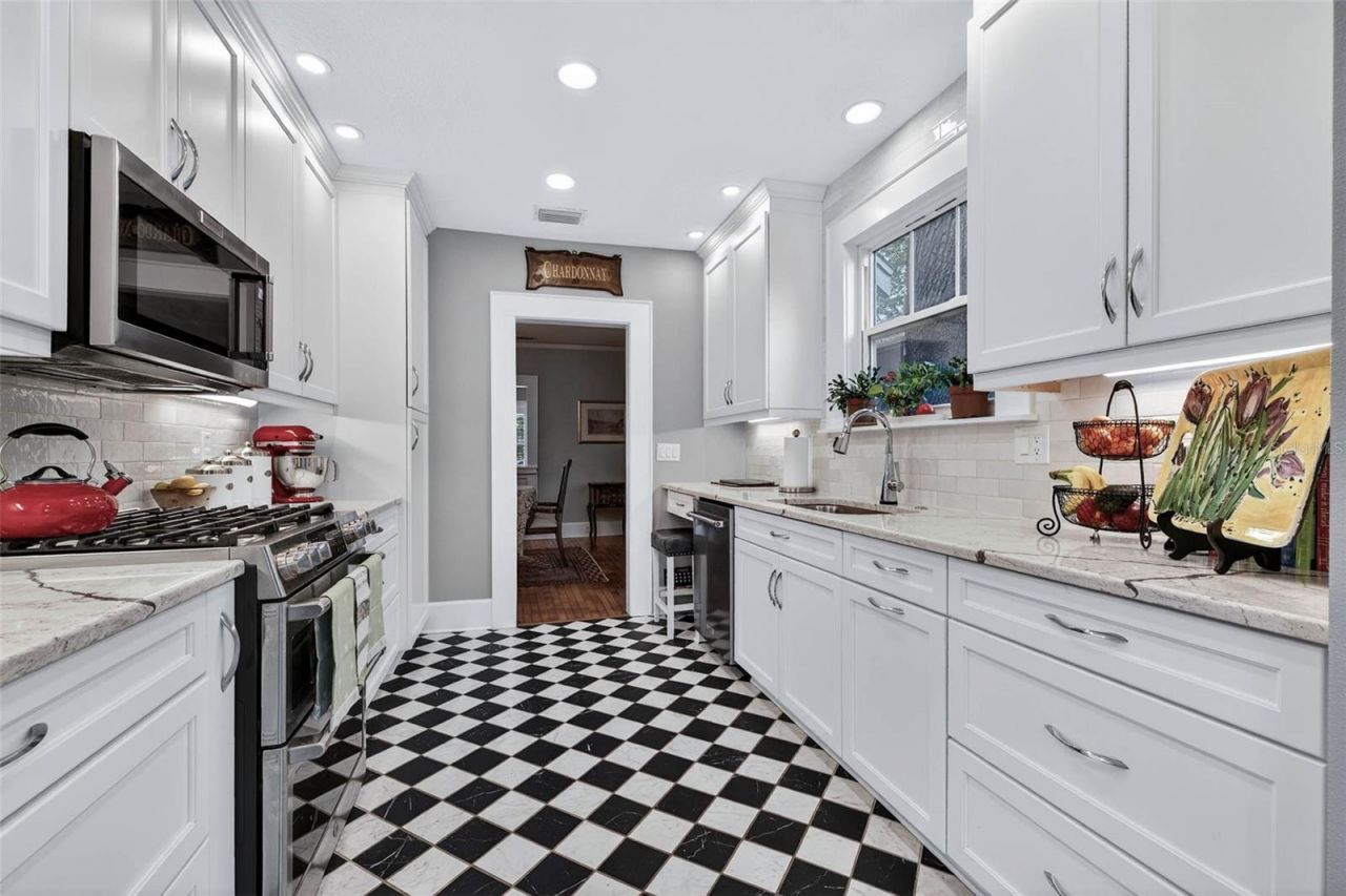 2651 3rd Avenue N, Saint Petersburg, FL 33713 Photo