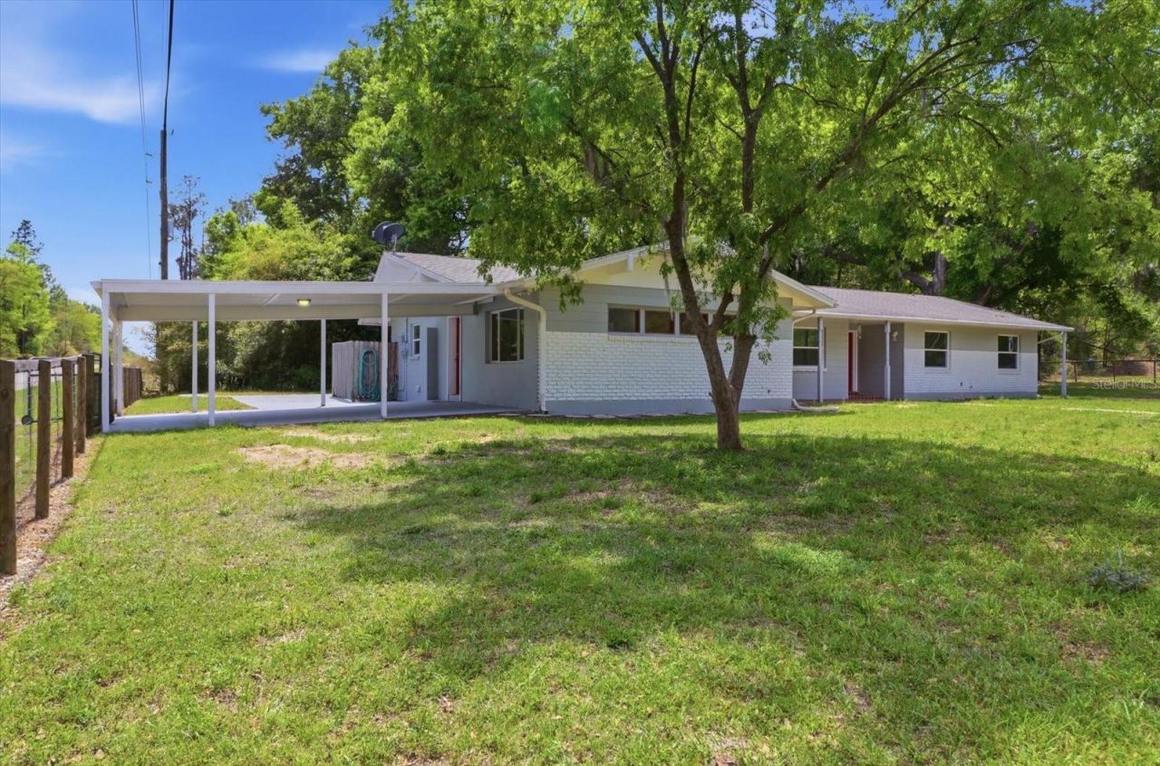 24576 NW Falcon Avenue, Dunnellon, FL 34431 Photo