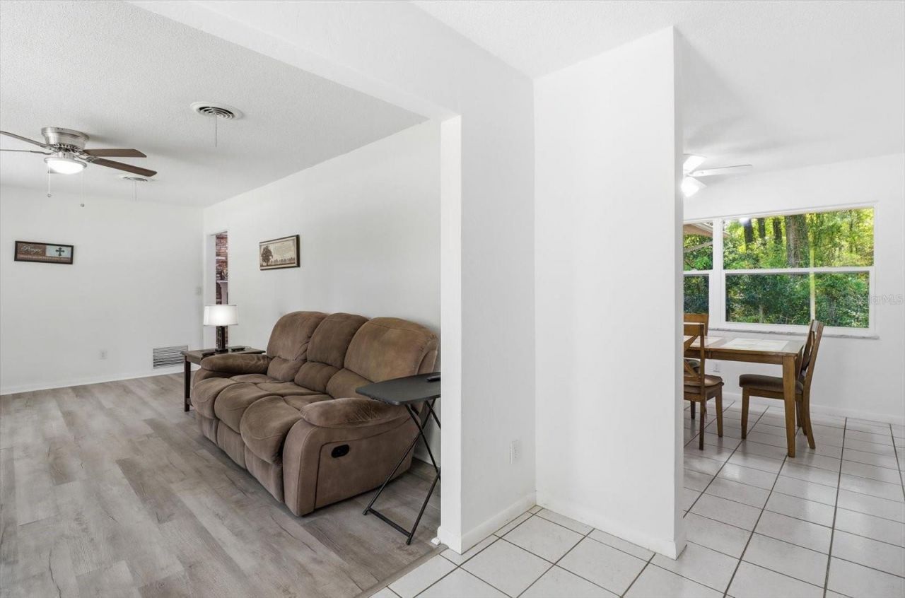 24576 NW Falcon Avenue, Dunnellon, FL 34431 Photo