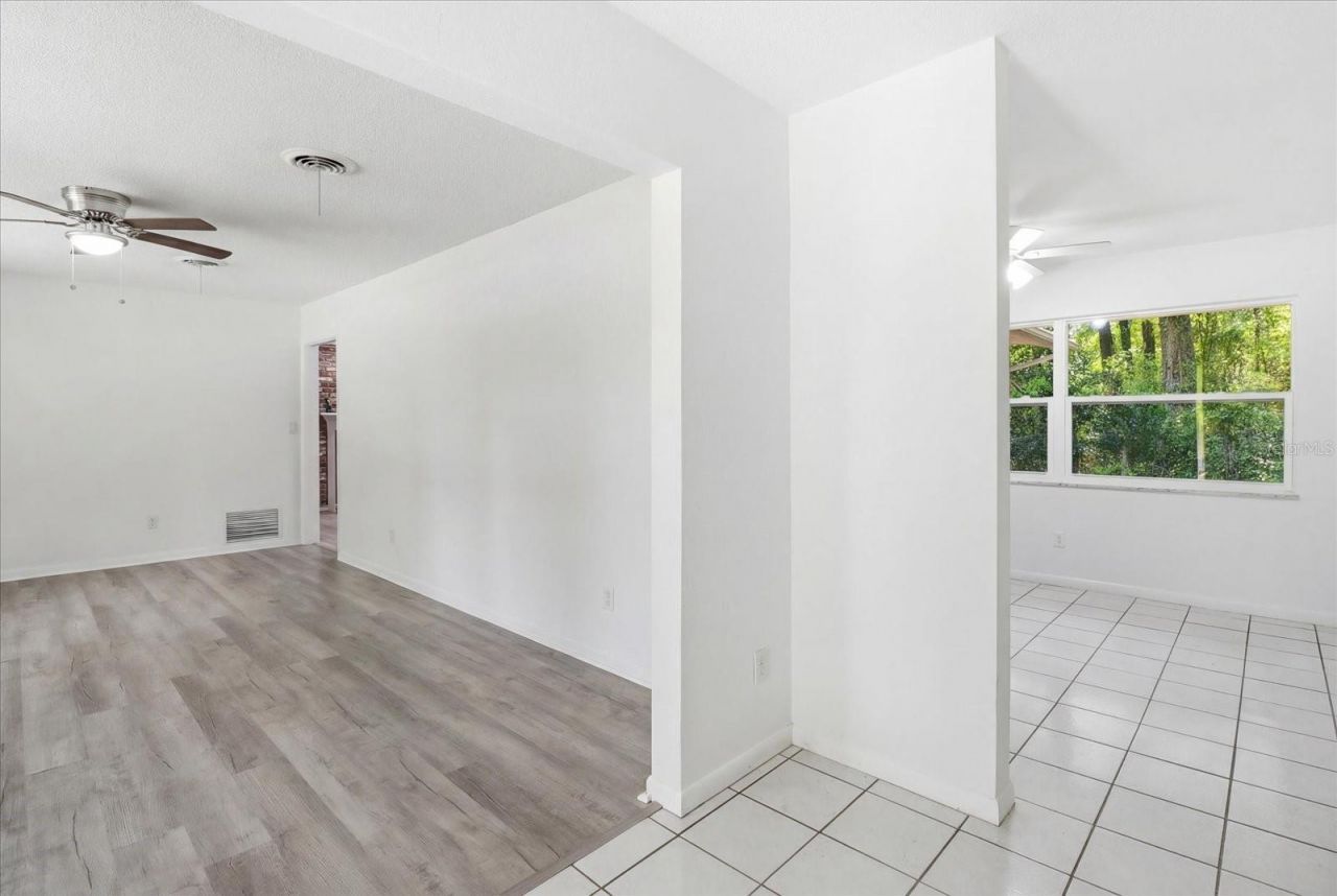24576 NW Falcon Avenue, Dunnellon, FL 34431 Photo