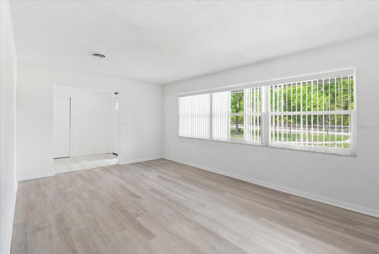 24576 NW Falcon Avenue, Dunnellon, FL 34431 Photo