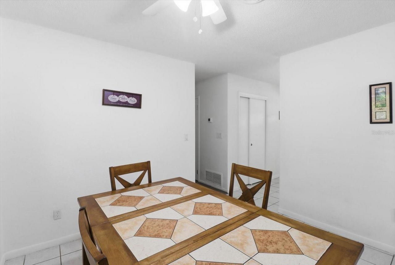 24576 NW Falcon Avenue, Dunnellon, FL 34431 Photo