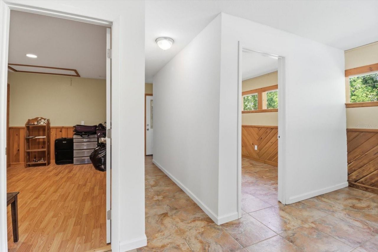 24576 NW Falcon Avenue, Dunnellon, FL 34431 Photo
