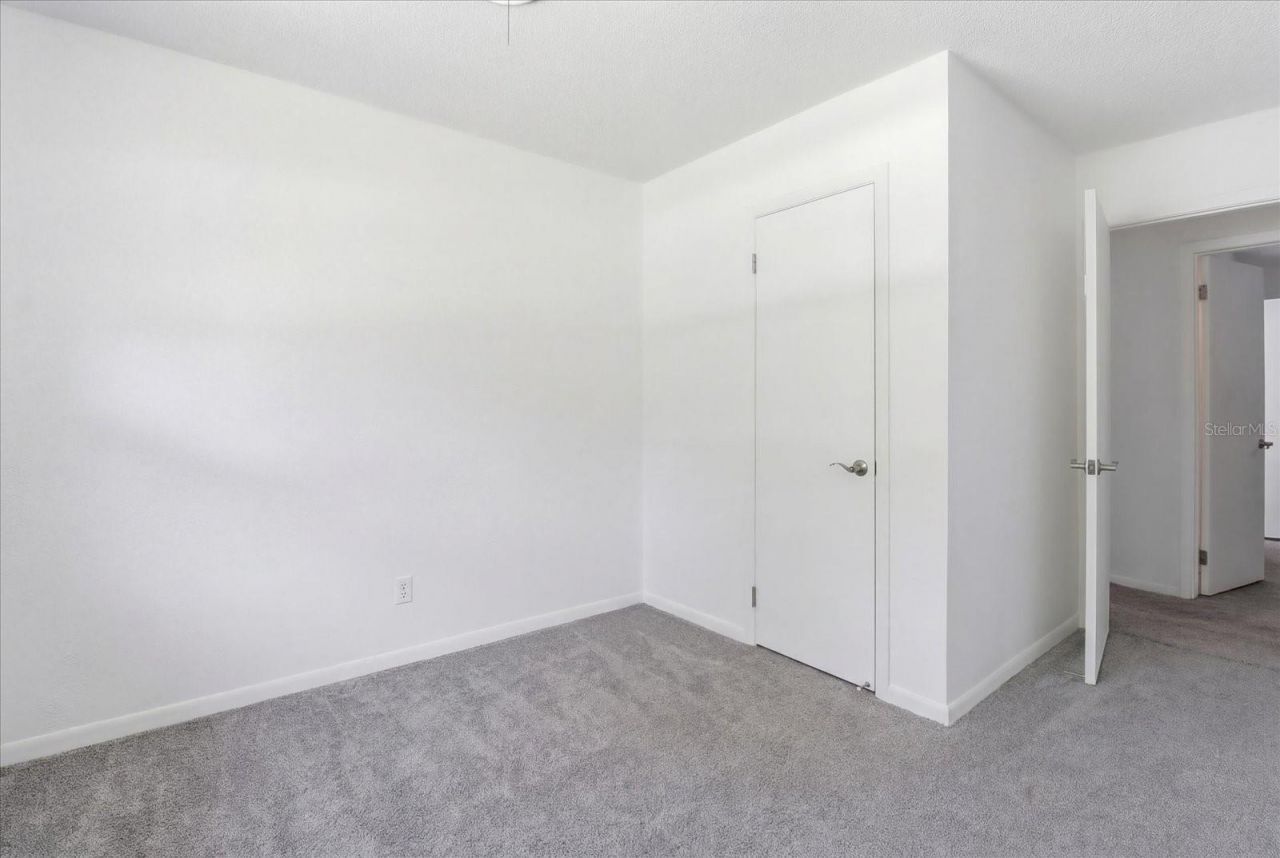 24576 NW Falcon Avenue, Dunnellon, FL 34431 Photo