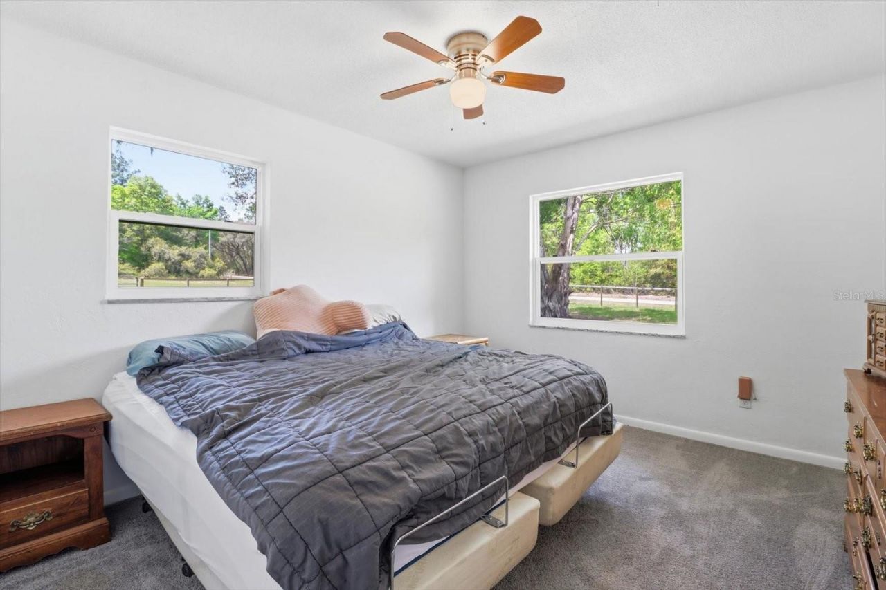 24576 NW Falcon Avenue, Dunnellon, FL 34431 Photo