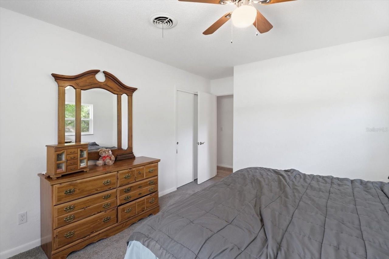 24576 NW Falcon Avenue, Dunnellon, FL 34431 Photo