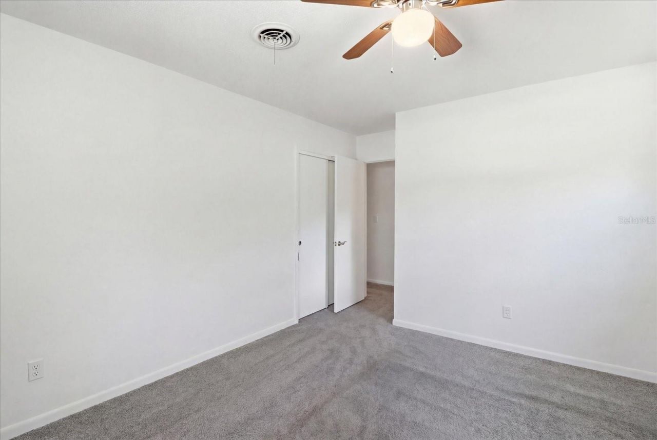 24576 NW Falcon Avenue, Dunnellon, FL 34431 Photo