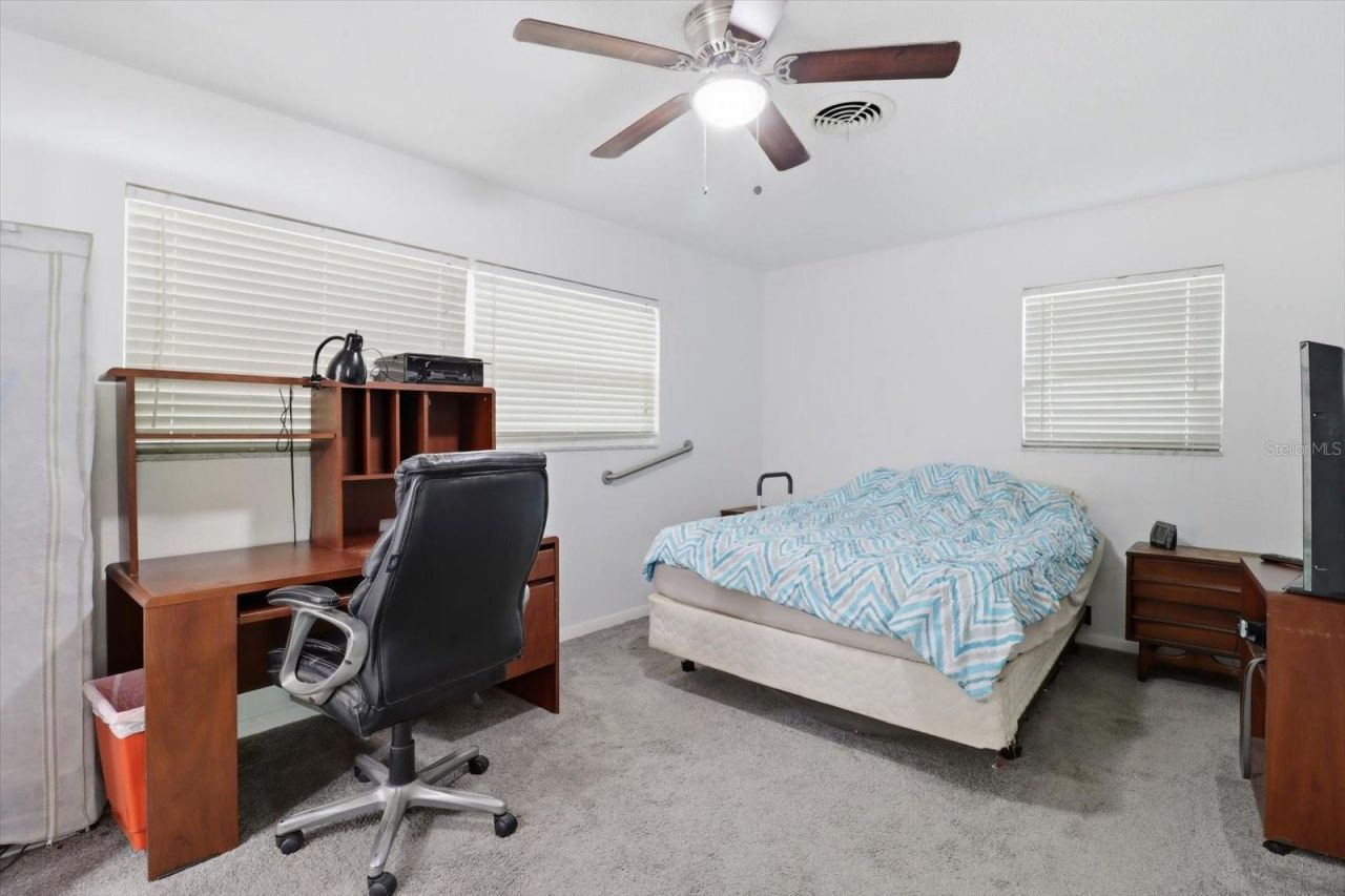 24576 NW Falcon Avenue, Dunnellon, FL 34431 Photo