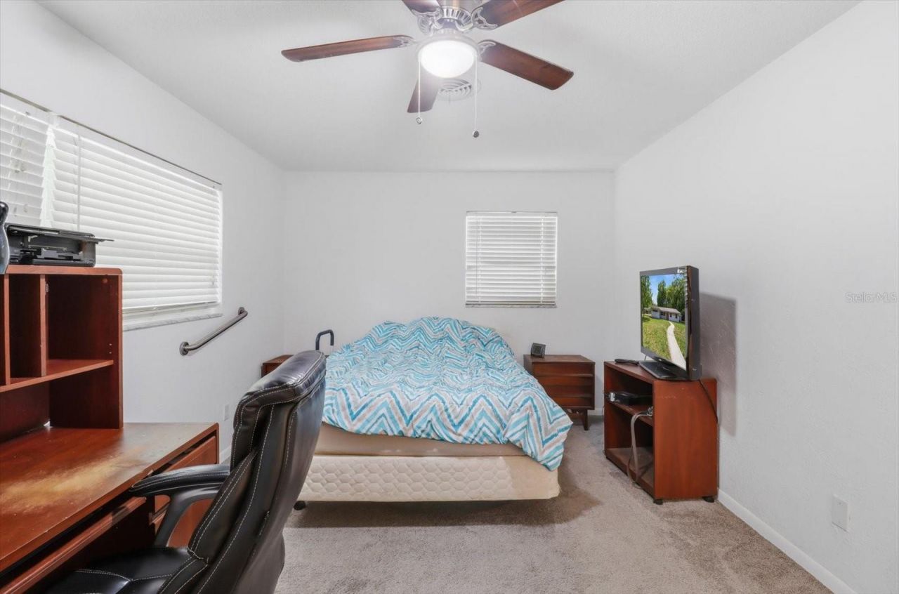 24576 NW Falcon Avenue, Dunnellon, FL 34431 Photo