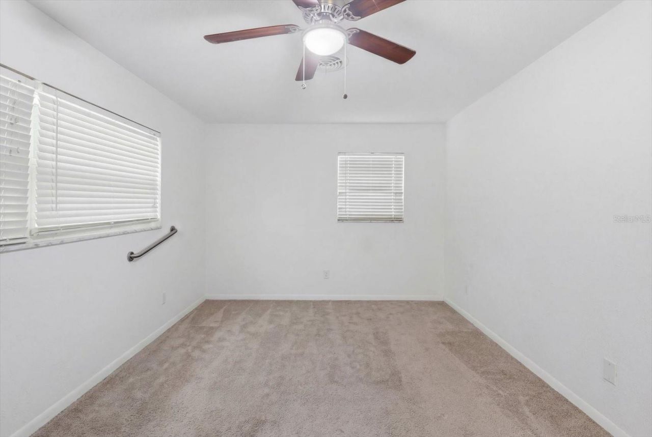 24576 NW Falcon Avenue, Dunnellon, FL 34431 Photo