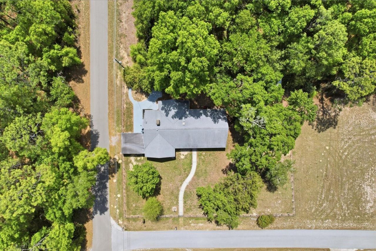 24576 NW Falcon Avenue, Dunnellon, FL 34431 Photo