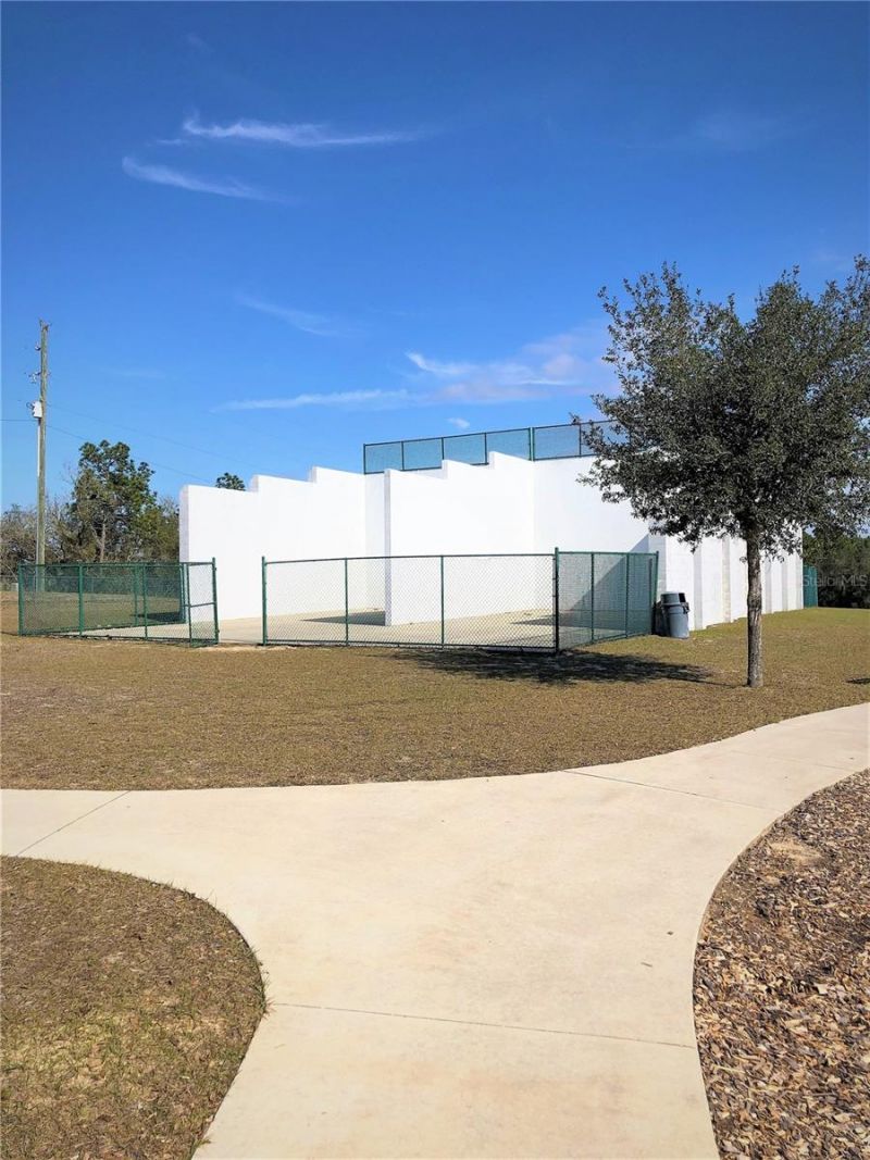 24576 NW Falcon Avenue, Dunnellon, FL 34431 Photo