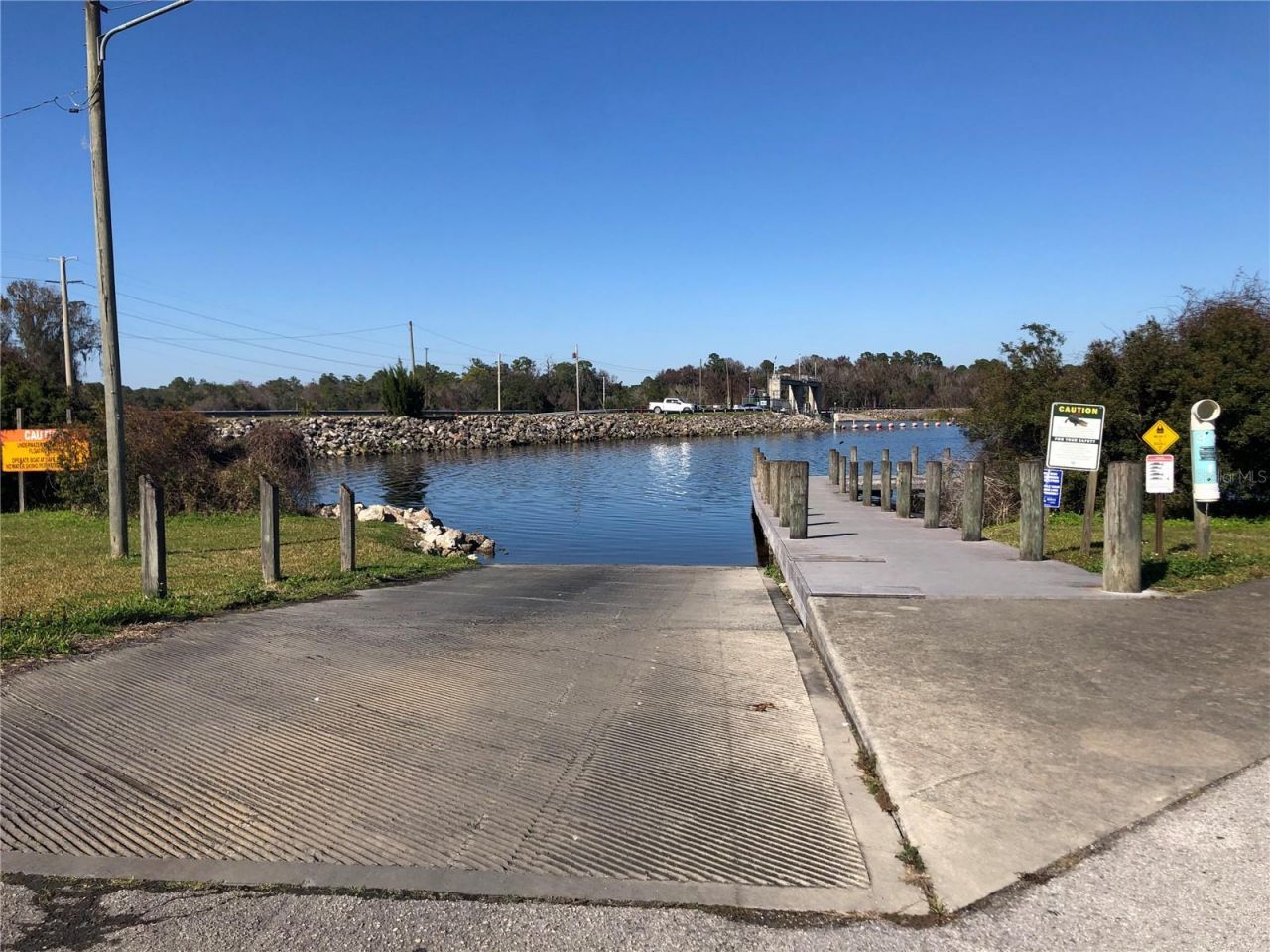 24576 NW Falcon Avenue, Dunnellon, FL 34431 Photo