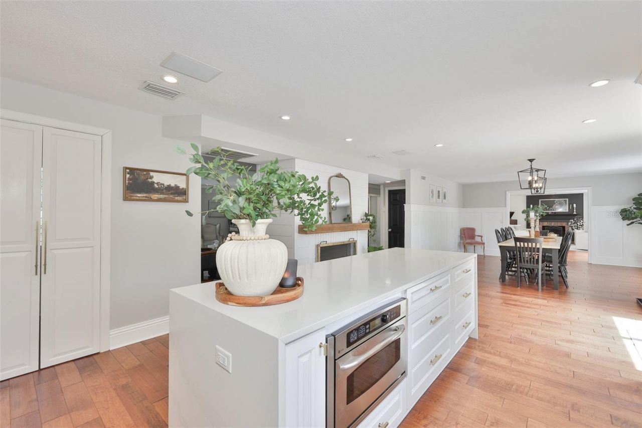 119 Hickory Creek Boulevard, Brandon, FL 33511 Photo