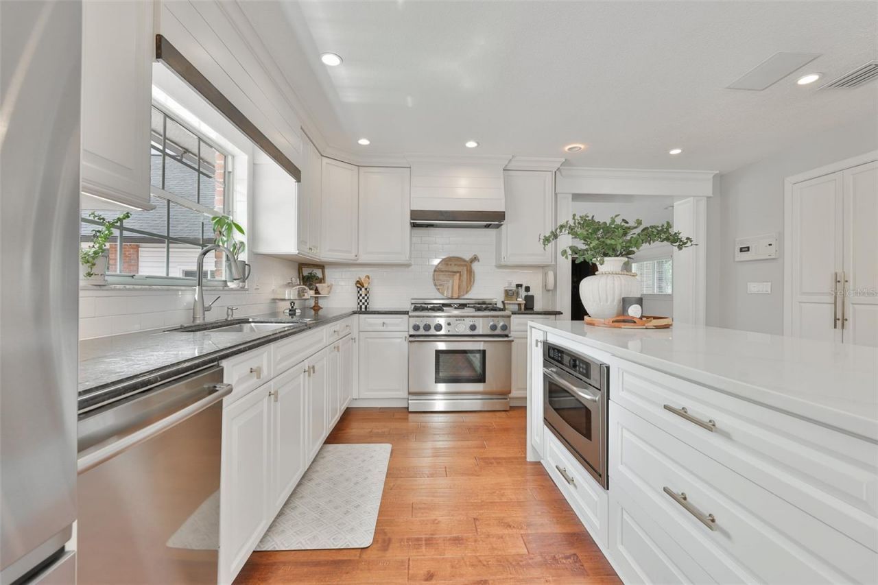 119 Hickory Creek Boulevard, Brandon, FL 33511 Photo