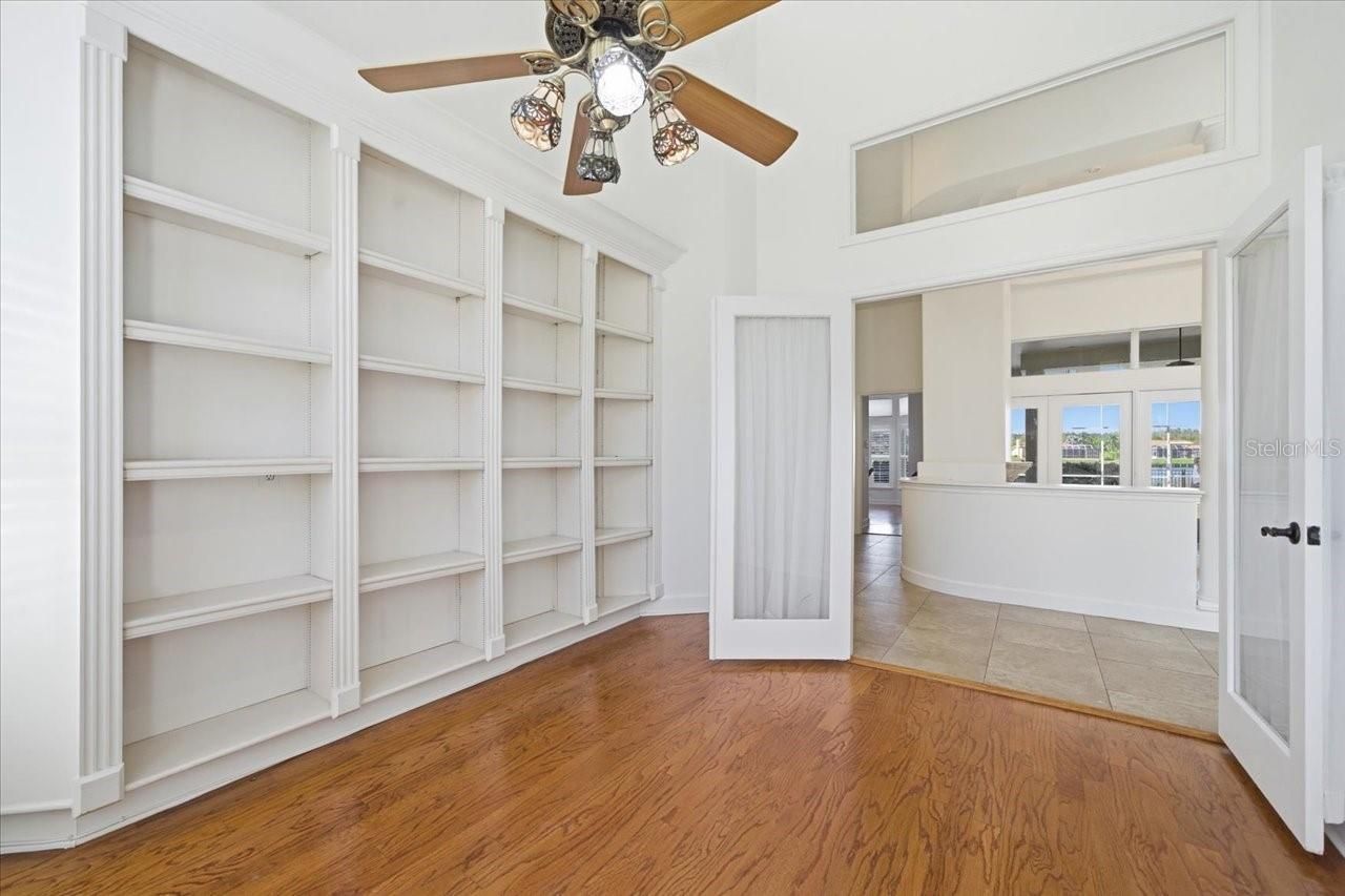 18634 Avenue Capri, Lutz, FL 33558 Photo