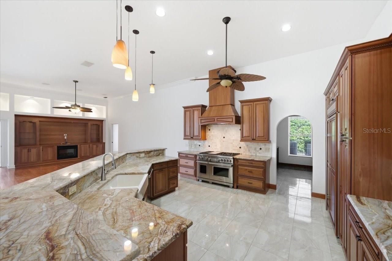 18634 Avenue Capri, Lutz, FL 33558 Photo