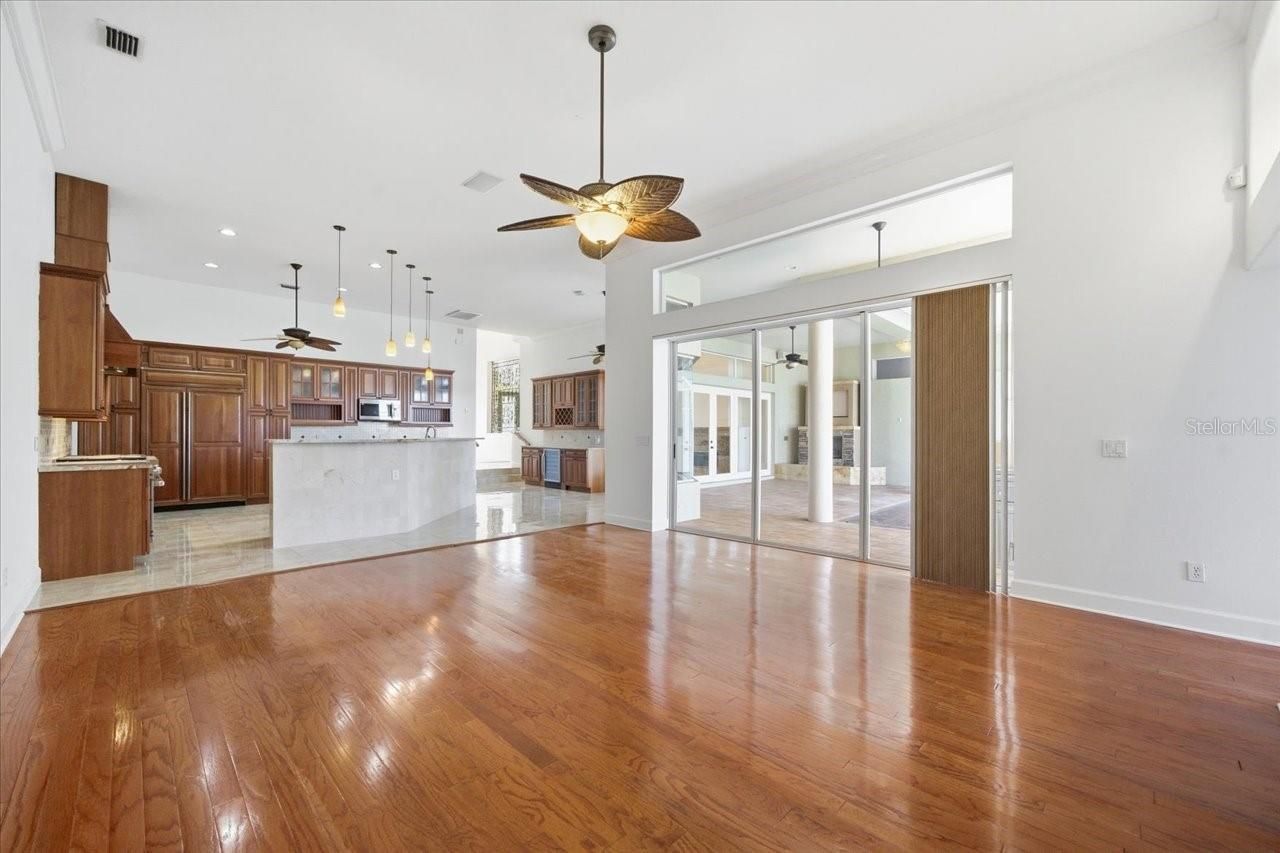 18634 Avenue Capri, Lutz, FL 33558 Photo