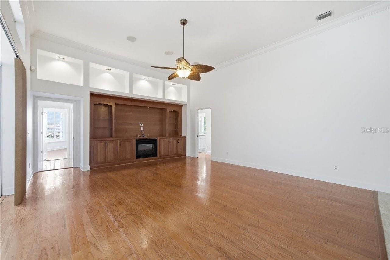 18634 Avenue Capri, Lutz, FL 33558 Photo