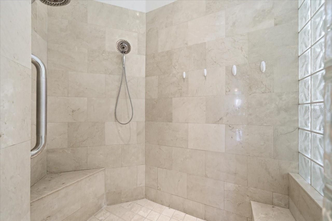 18634 Avenue Capri, Lutz, FL 33558 Photo