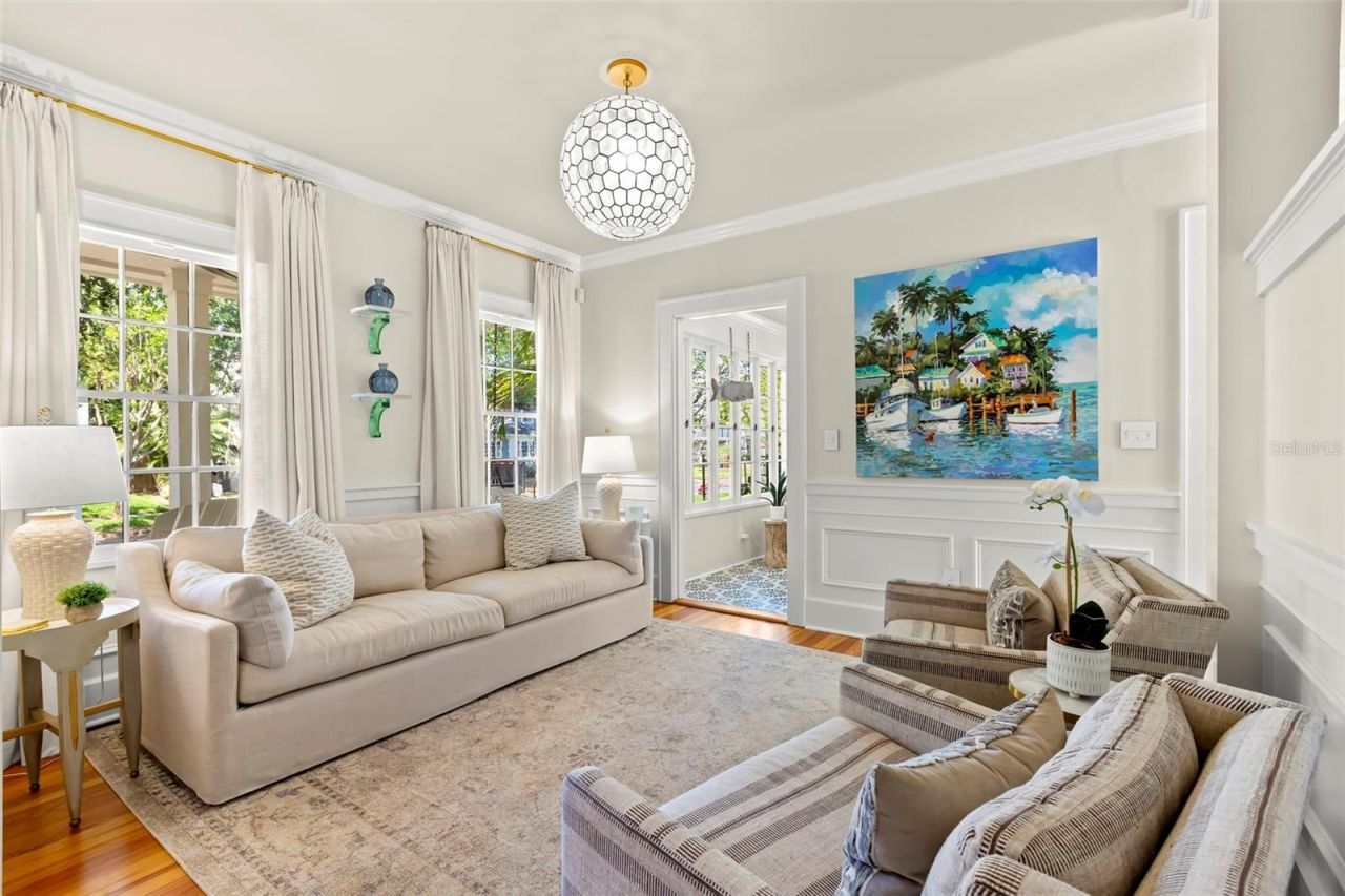 516 17th Avenue Ne, Saint Petersburg, FL 33704 Photo