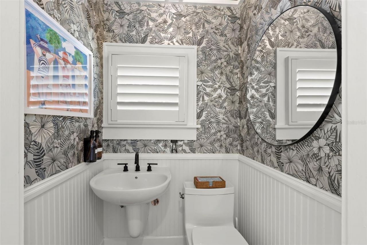 516 17th Avenue Ne, Saint Petersburg, FL 33704 Photo