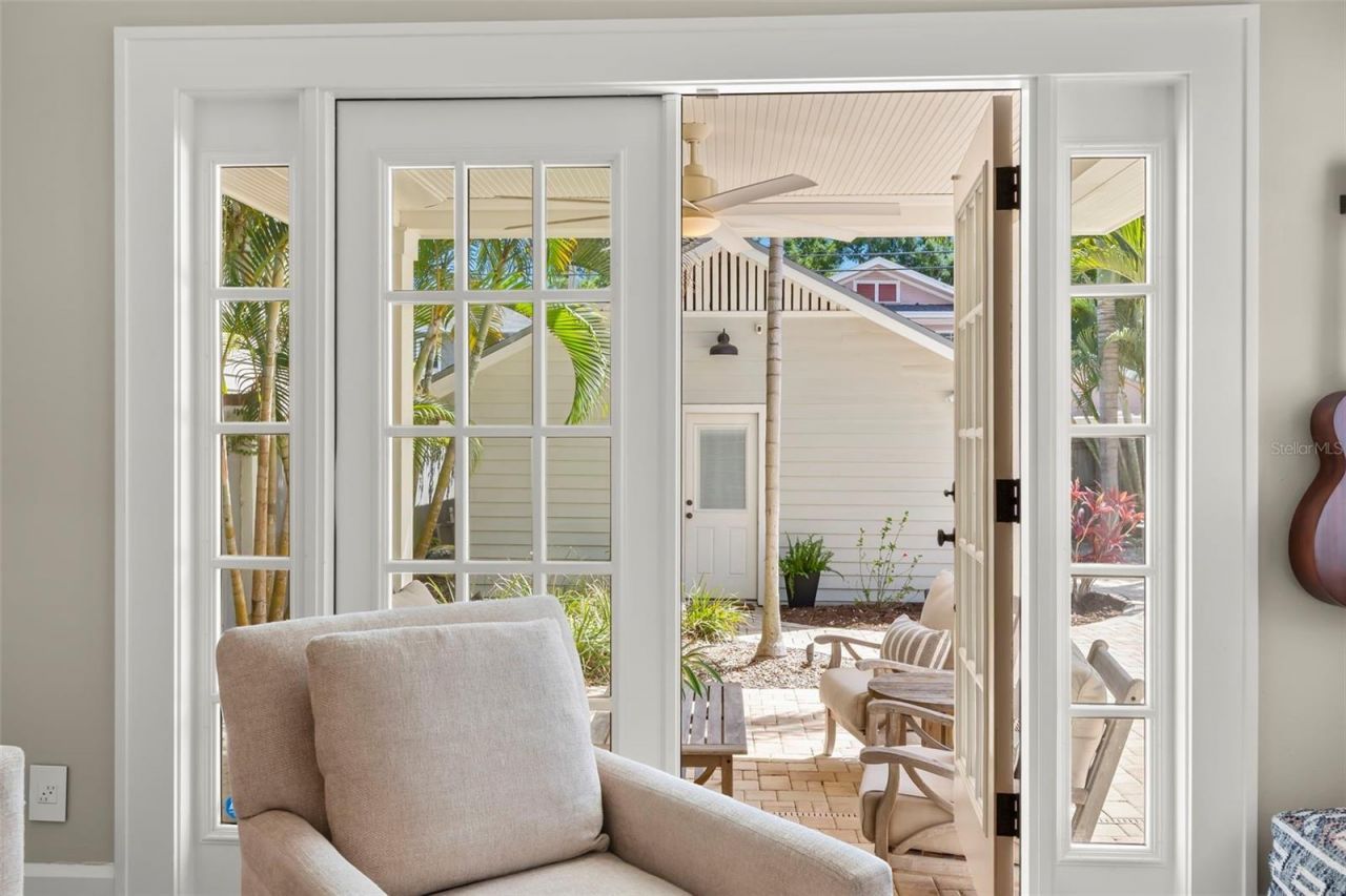 516 17th Avenue Ne, Saint Petersburg, FL 33704 Photo