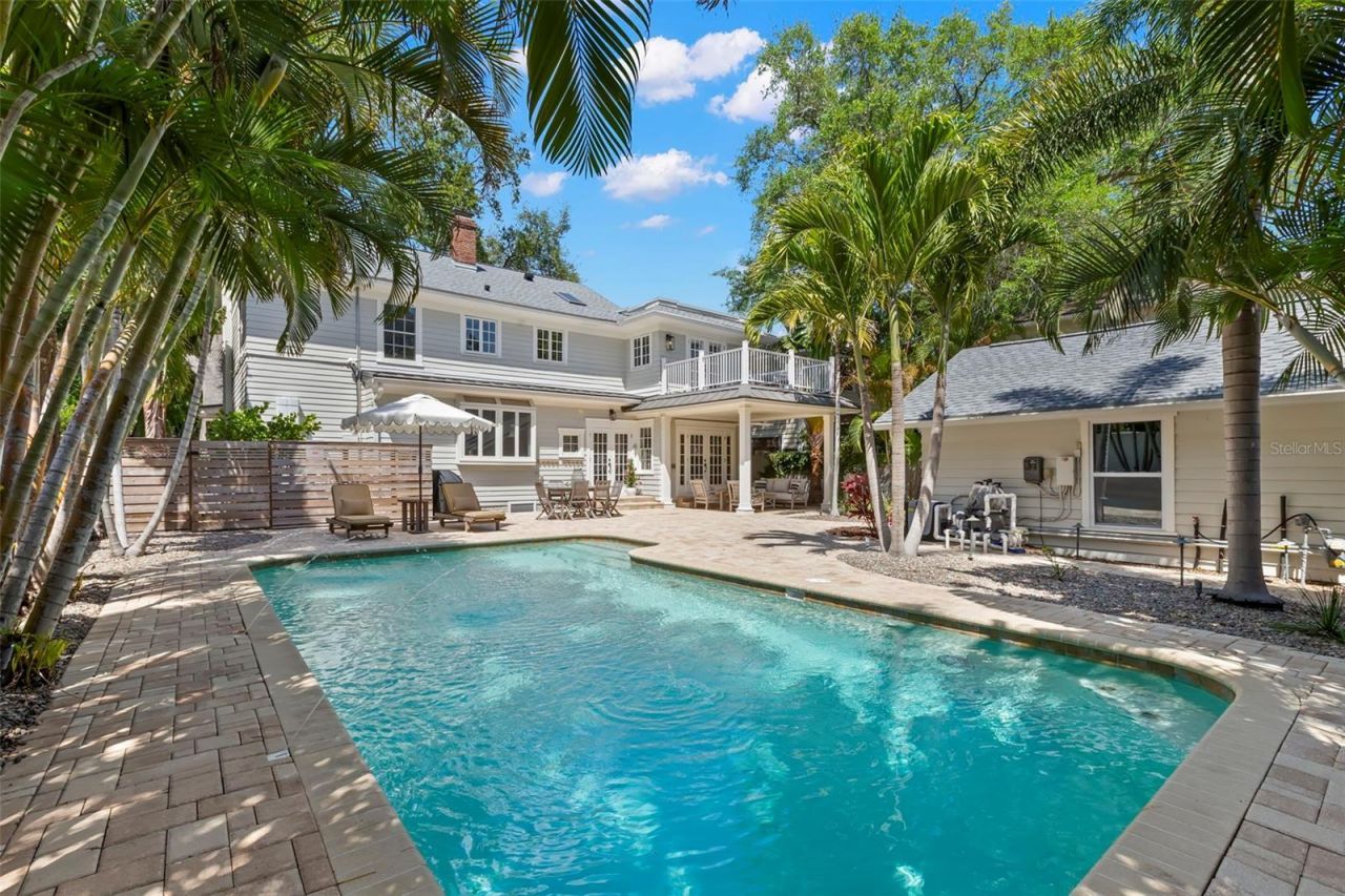 516 17th Avenue Ne, Saint Petersburg, FL 33704 Photo