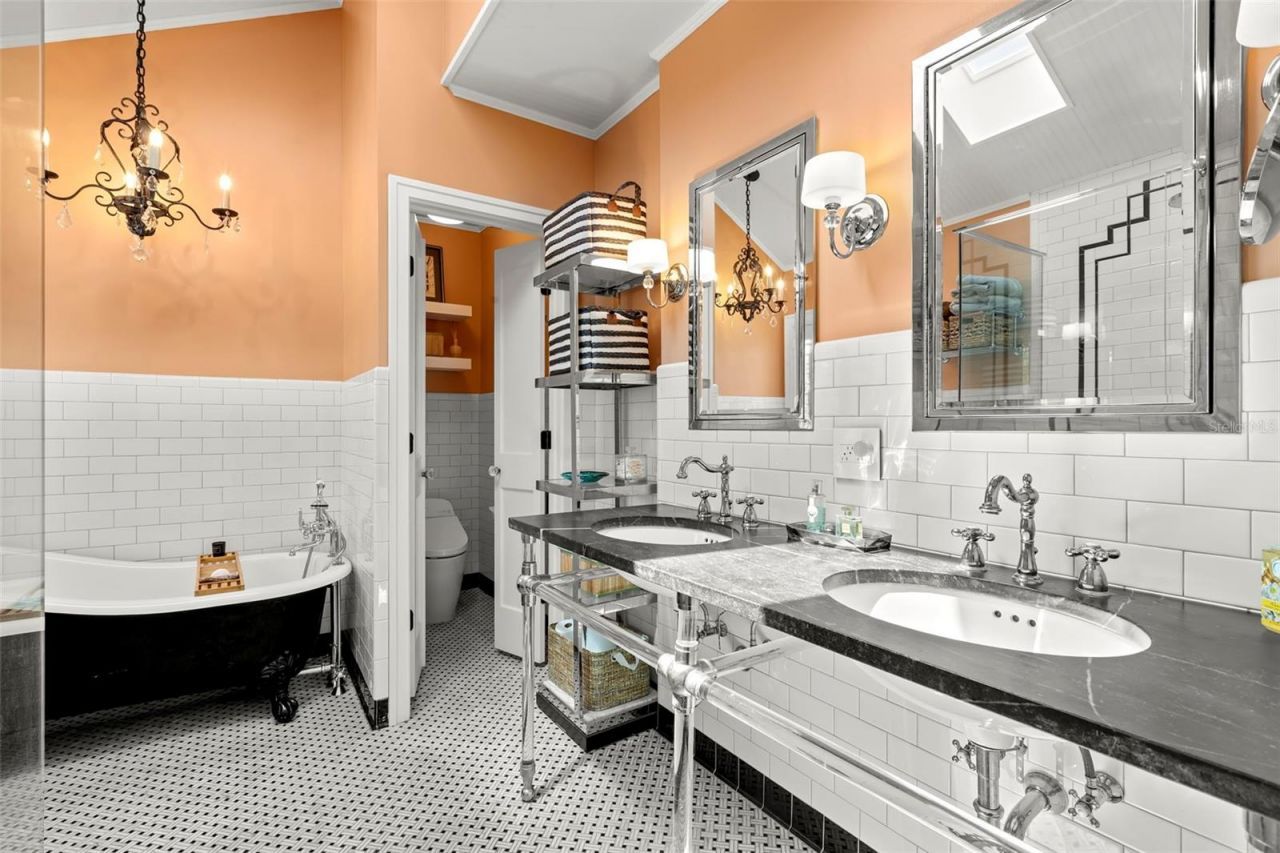 516 17th Avenue Ne, Saint Petersburg, FL 33704 Photo