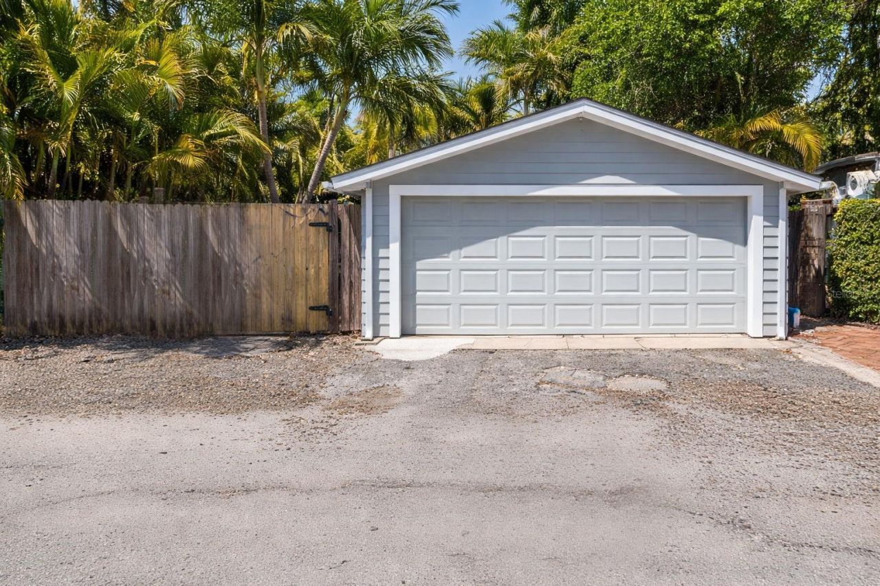 516 17th Avenue Ne, Saint Petersburg, FL 33704 Photo