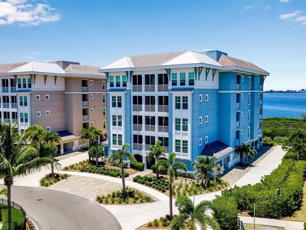 376 ARUBA CIRCLE , Unit 301, BRADENTON, FL 34209