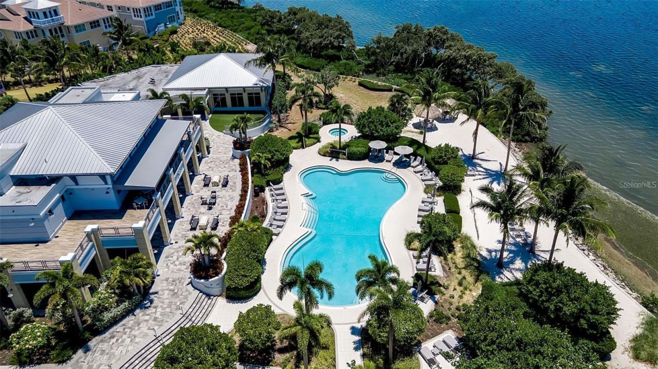 376 Aruba Circle , Unit 301, Bradenton, FL 34209 Photo