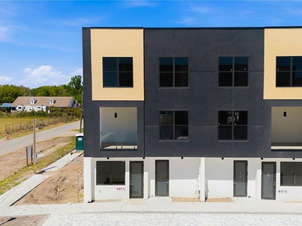 4355 FONTANAROSA VILLAGE COURT , TAMPA, FL 33614