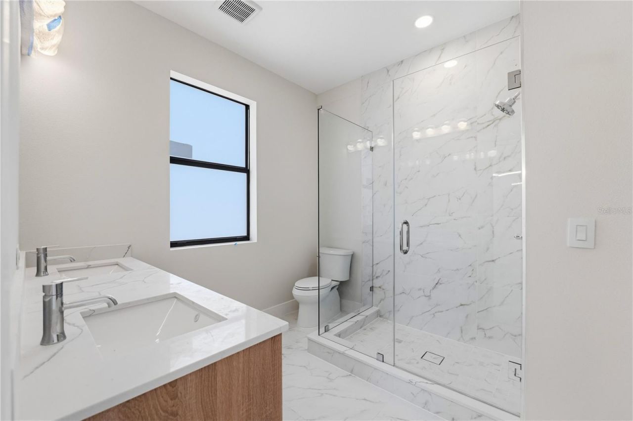 4355 Fontanarosa Village Court , Tampa, FL 33614 Photo