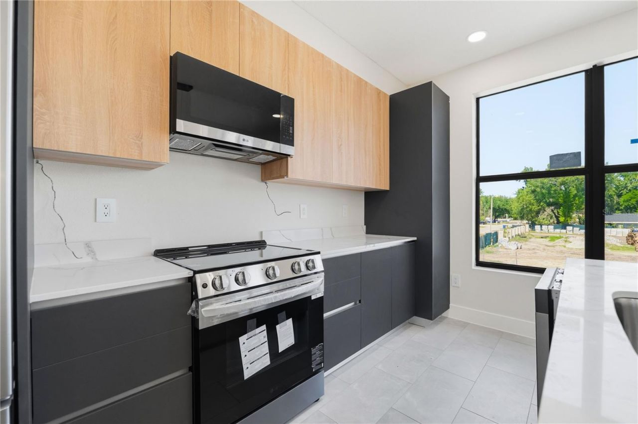 4355 Fontanarosa Village Court , Tampa, FL 33614 Photo