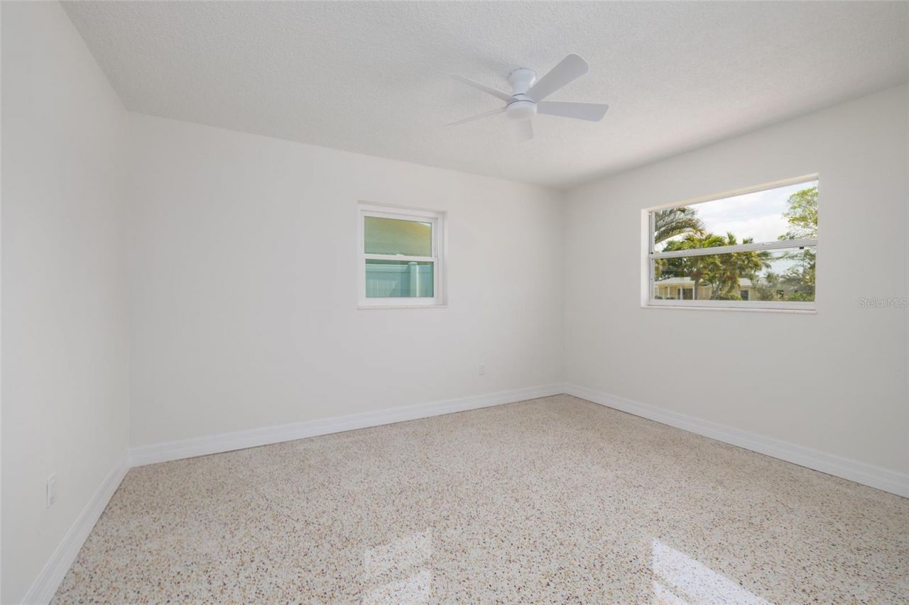 2107 Dolphin Boulevard S, Saint Petersburg, FL 33707 Photo