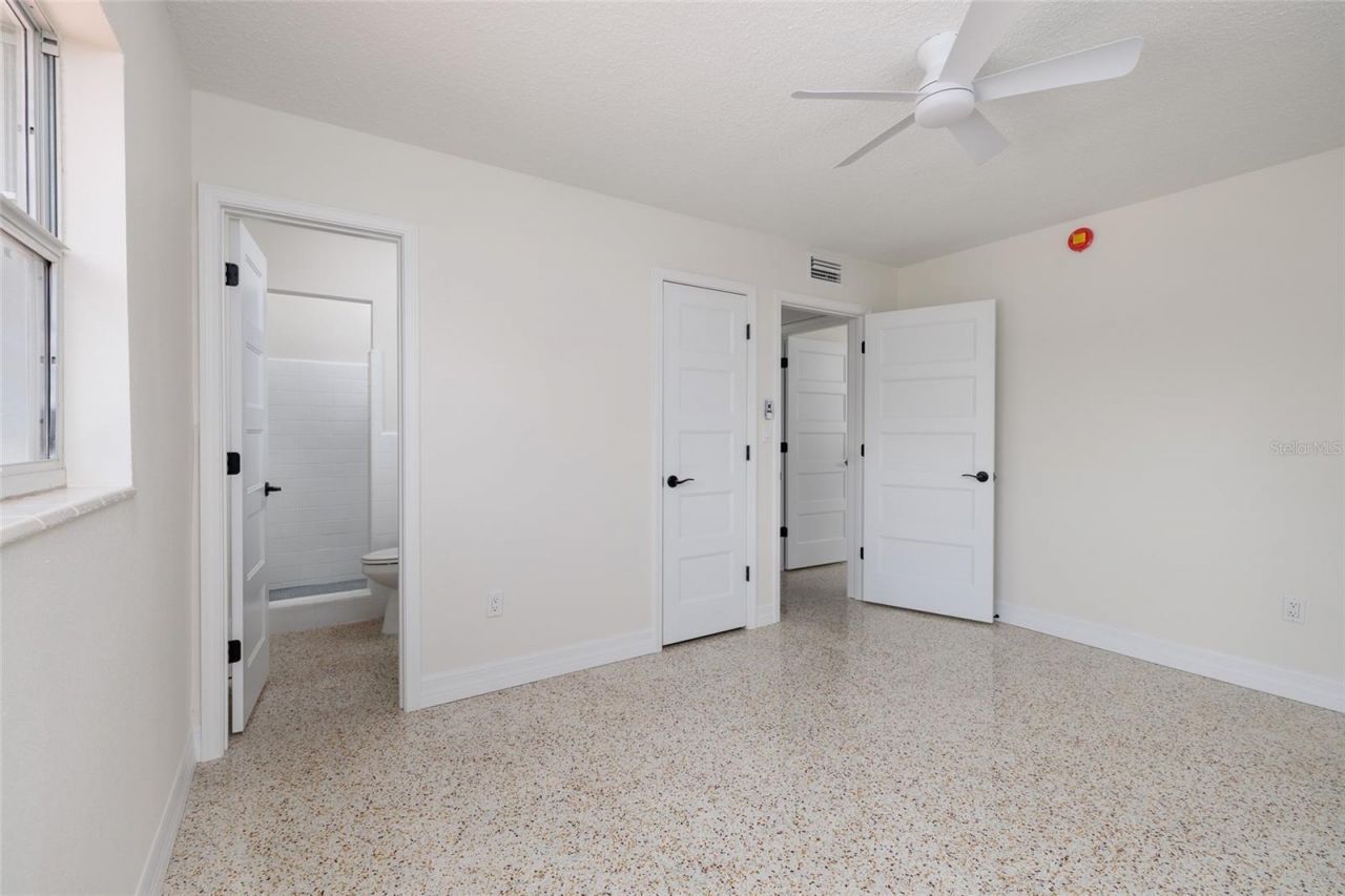 2107 Dolphin Boulevard S, Saint Petersburg, FL 33707 Photo