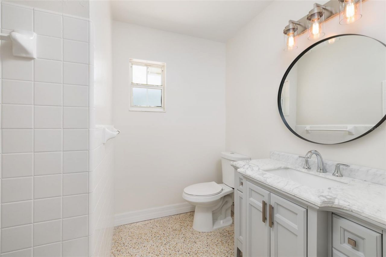 2107 Dolphin Boulevard S, Saint Petersburg, FL 33707 Photo