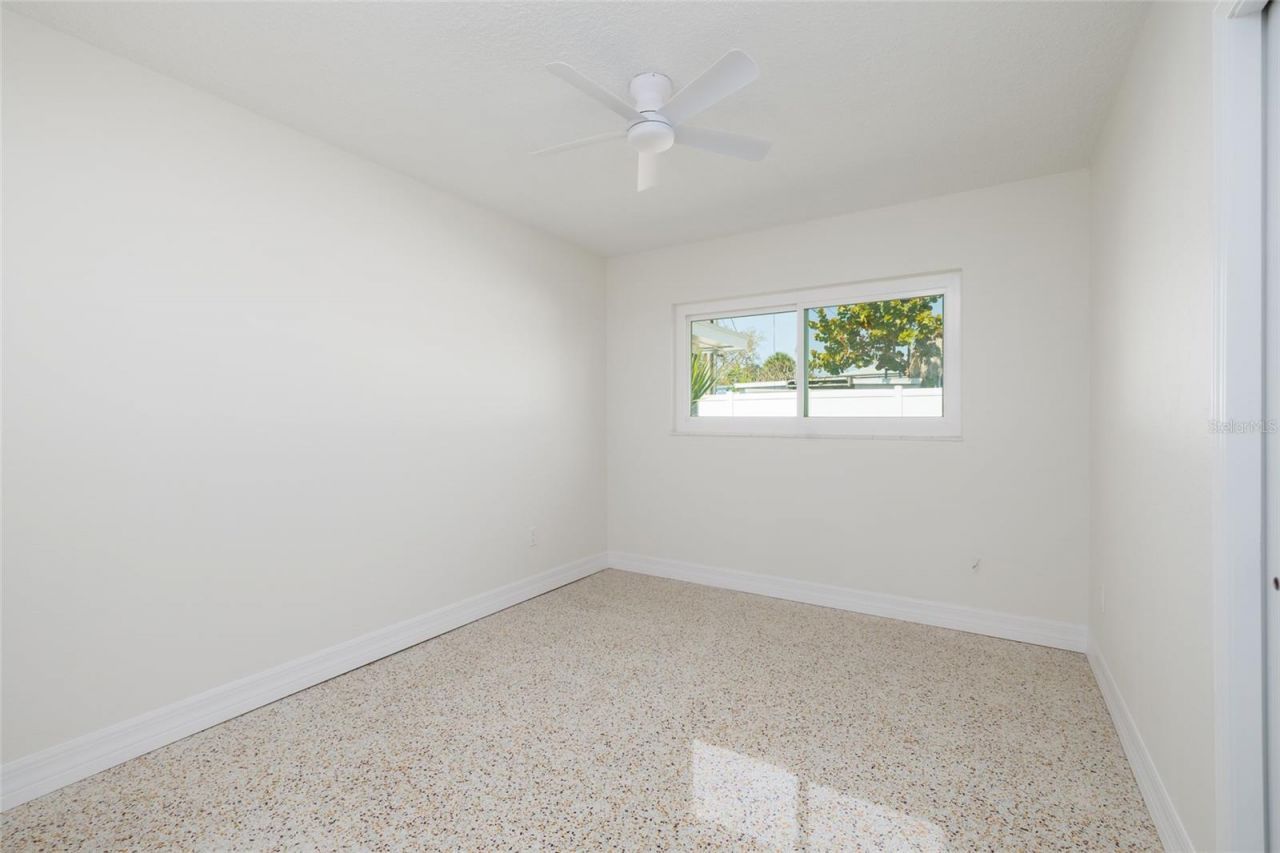 2107 Dolphin Boulevard S, Saint Petersburg, FL 33707 Photo