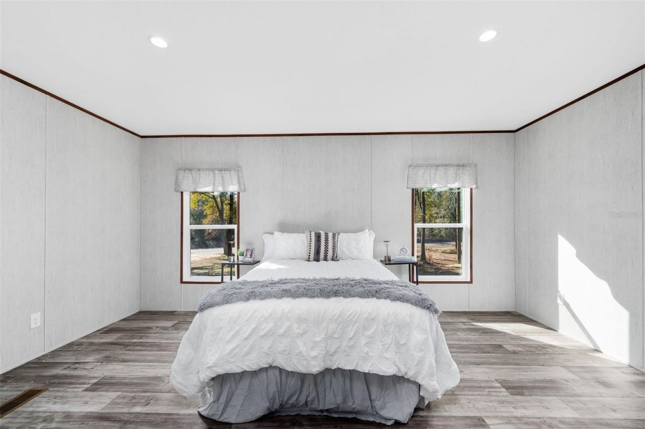 6951 NE 104 Court, Bronson, FL 32621 Photo