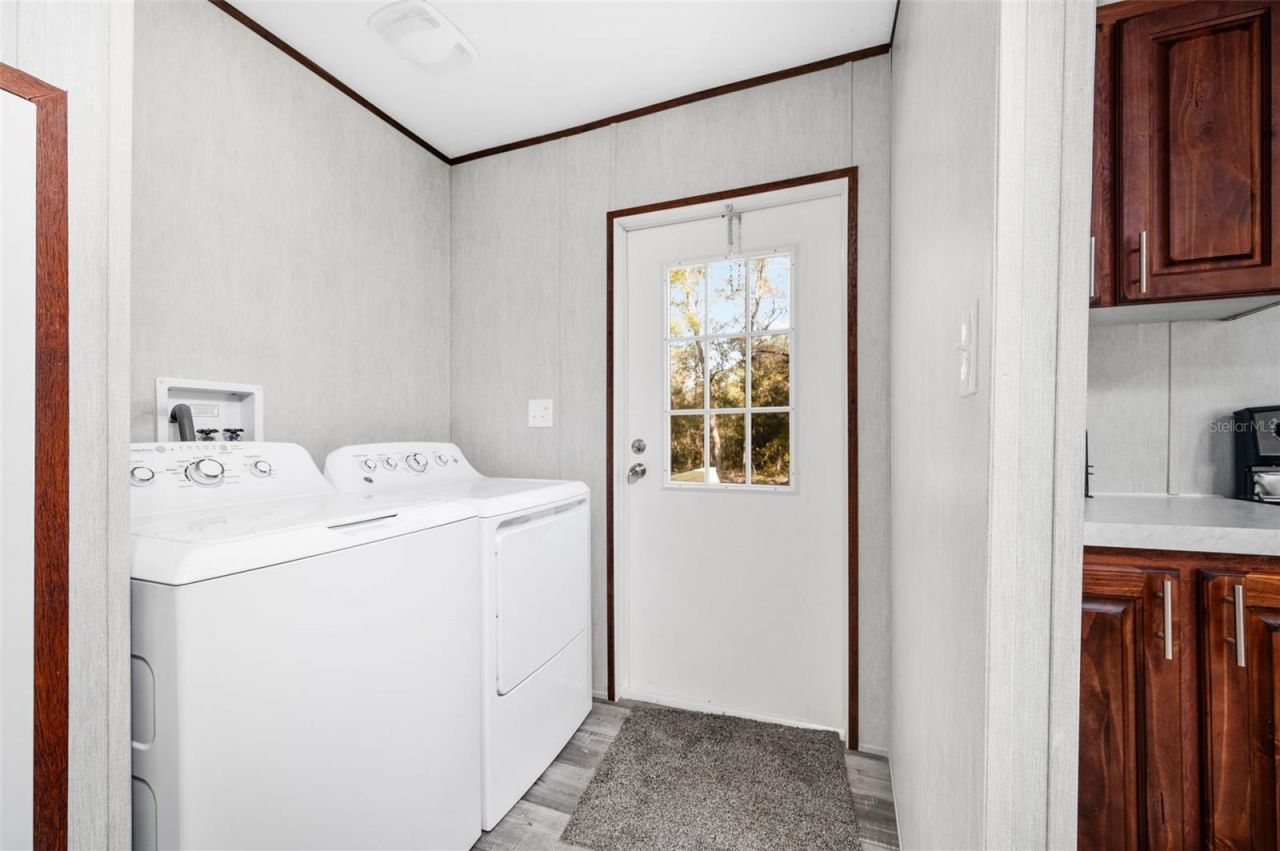 6951 NE 104 Court, Bronson, FL 32621 Photo