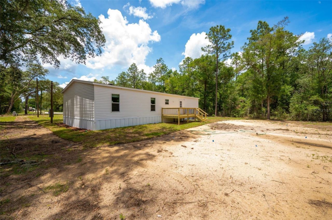 6951 NE 104 Court, Bronson, FL 32621 Photo