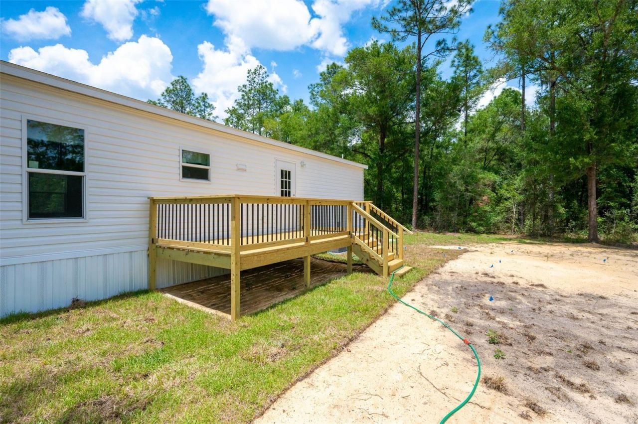 6951 NE 104 Court, Bronson, FL 32621 Photo
