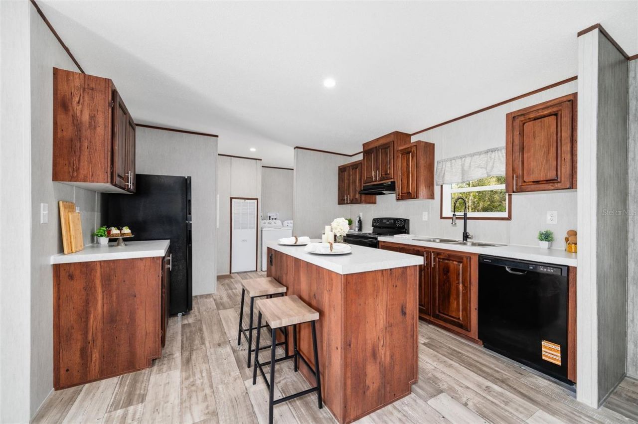 6951 NE 104 Court, Bronson, FL 32621 Photo