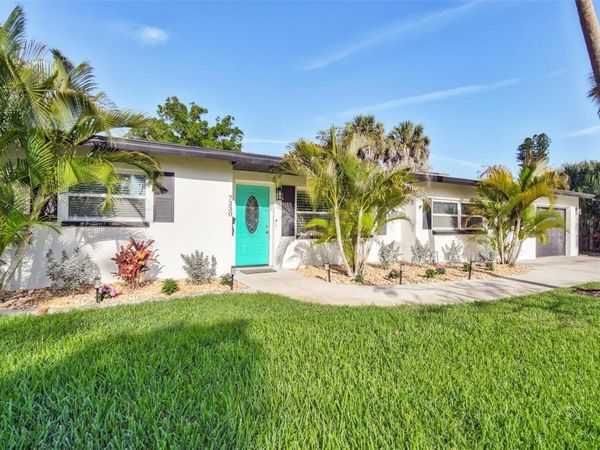 7330 17TH WAY N, ST PETERSBURG, FL 33702