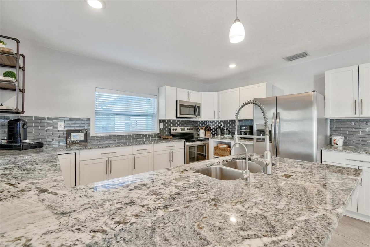 7330 17th Way N, Saint Petersburg, FL 33702 Photo