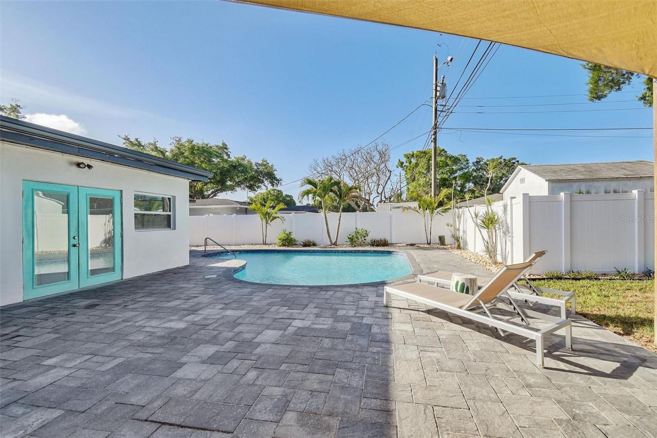 7330 17th Way N, Saint Petersburg, FL 33702 Photo