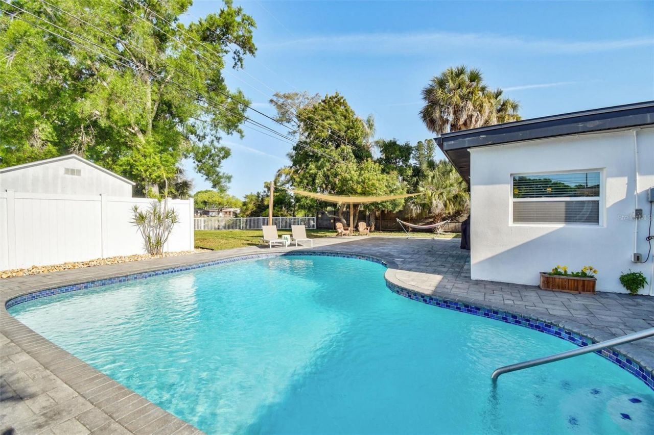 7330 17th Way N, Saint Petersburg, FL 33702 Photo