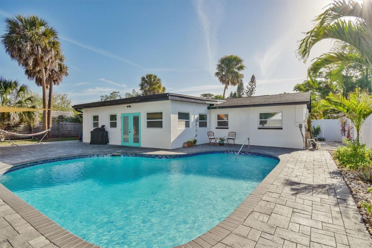 7330 17th Way N, Saint Petersburg, FL 33702 Photo